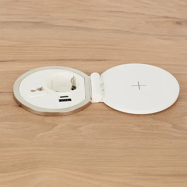 Встраиваемый розеточный блок с беспроводной зарядкой MOE-R80